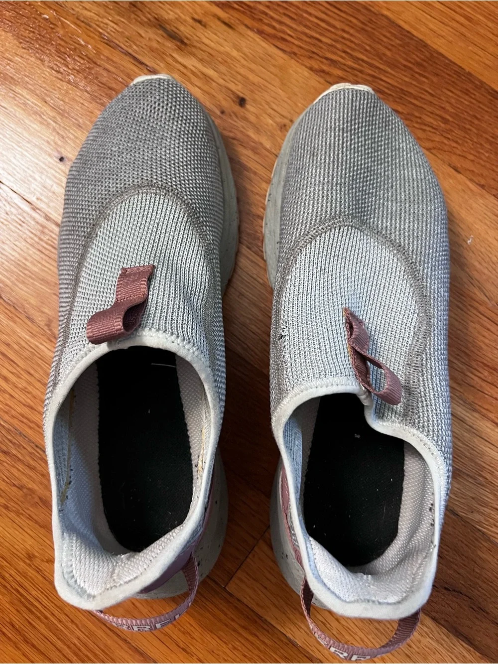 Merrell Slip-On Mesh Athletic Sneakers in Light Gray with Rose Pull Tabs